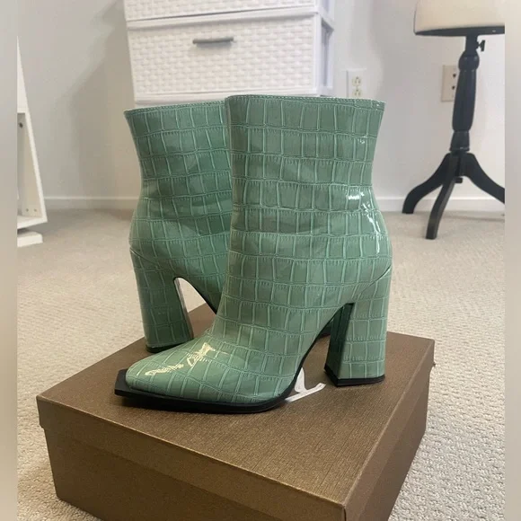 Lake Blue Square Toe Booties 💋 - Picture 2 of 7